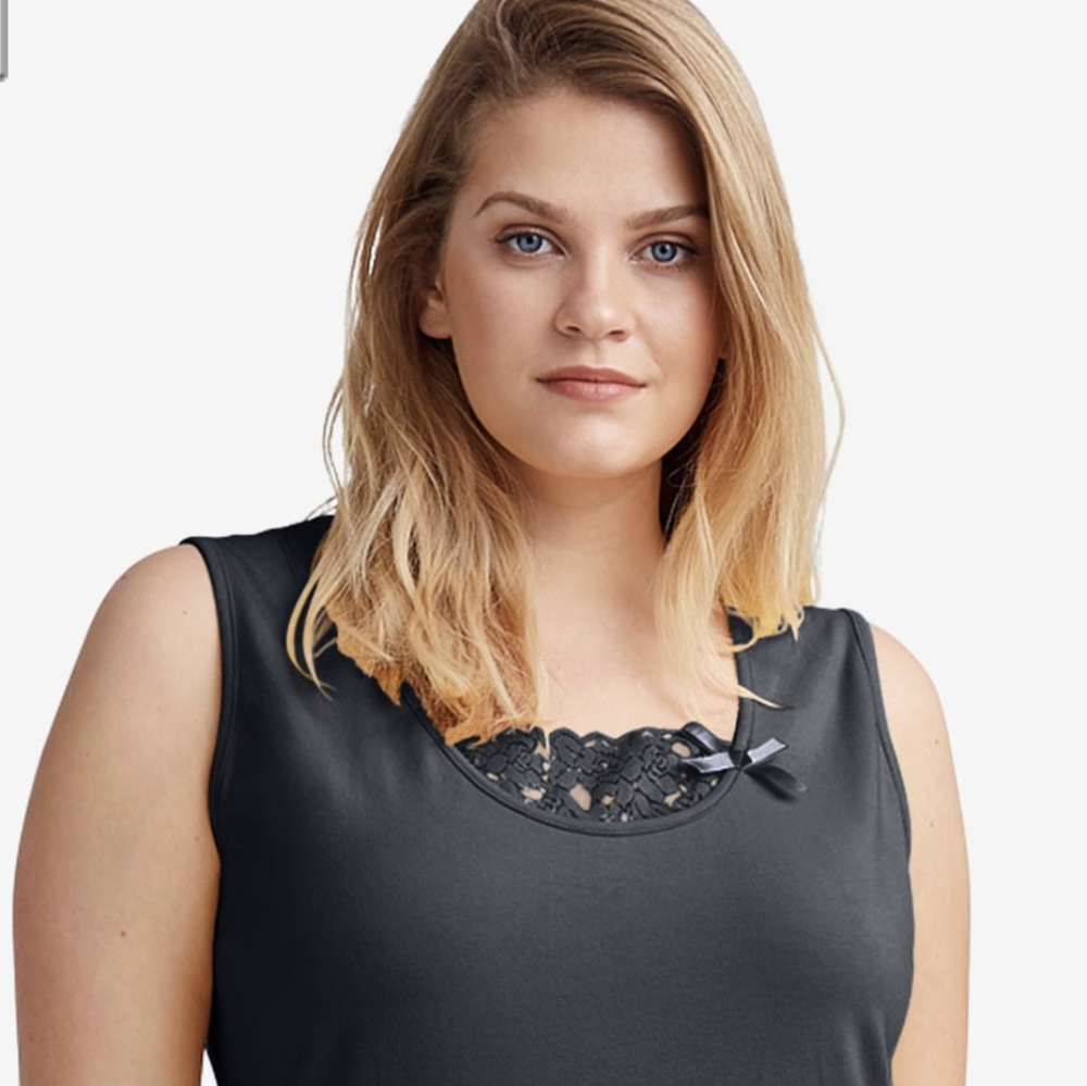 Ellos Lace Trim Tank Tops In Black & White